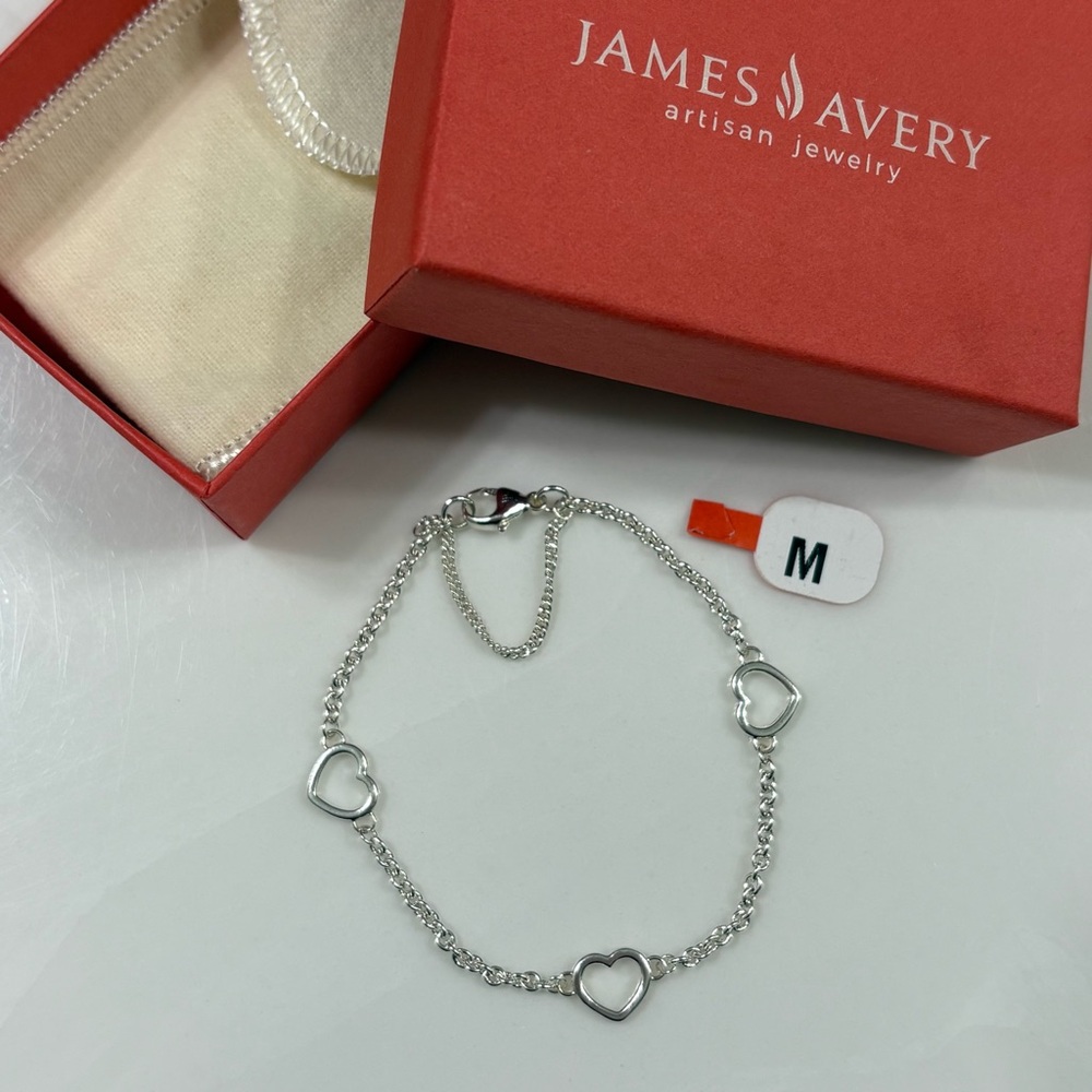 New James Avery Sterling Silver Heart Station Bracelet M
